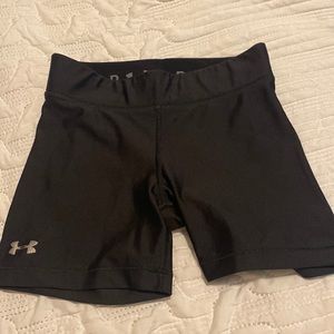 Women's HeatGear® Mid-Rise Middy Shorts Size Small